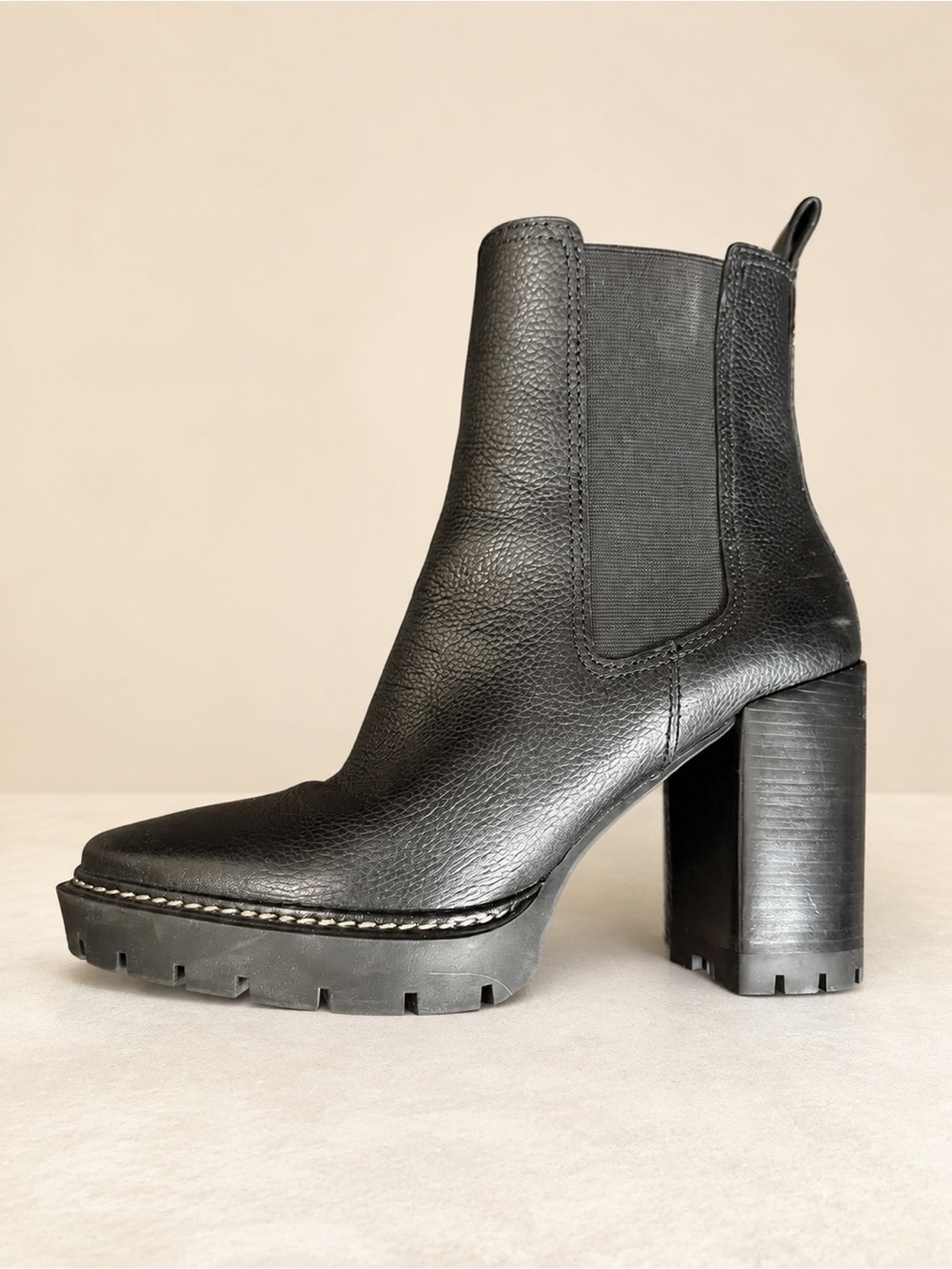 Tory Burch Carson Lug Sole Black Leather Boots - Size 8